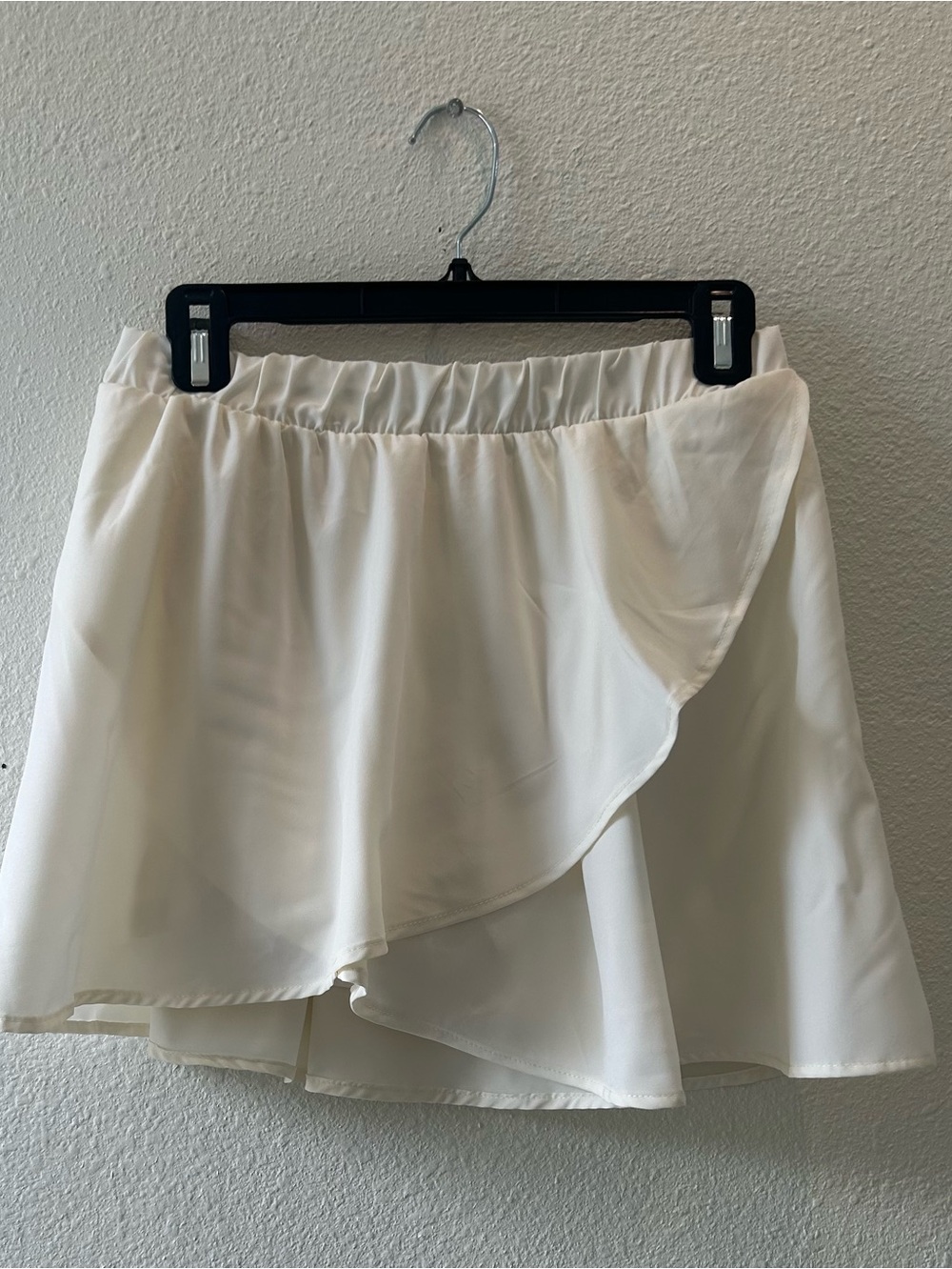 Women’s Cream Ruffle Wrap Mini Skirt With Shorts Under